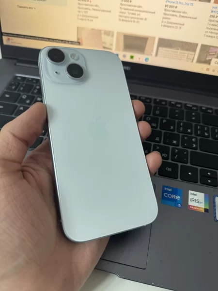 iPhone 15 128Гб Голубой